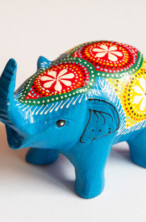 Wood carving Small Elephant 002
