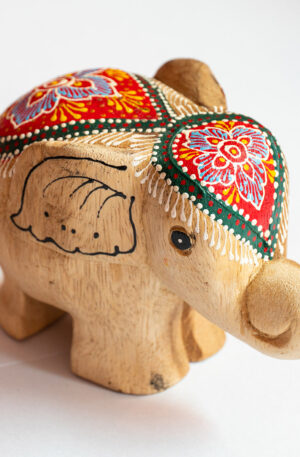 Wood carving Small Elephant 003